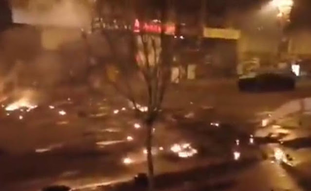 “Tank incinerator” .. Watch what Ukrainian citizens did in the Russian army after storming their city