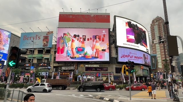 Bukit Bintang Above McDonald's Digital Billboard Advertising, Jalan Sultan Ismail KL LED Screen Ads, Bukit Bintang Street KL Digital OOH Advertising,