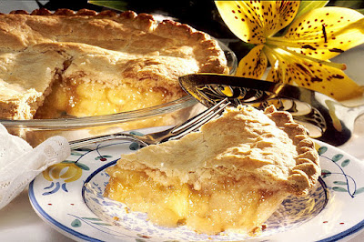 Image of an apple pie