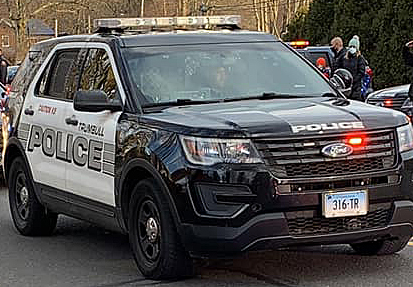 Trumbull Mall shoplifter pulled knife on security personnel
