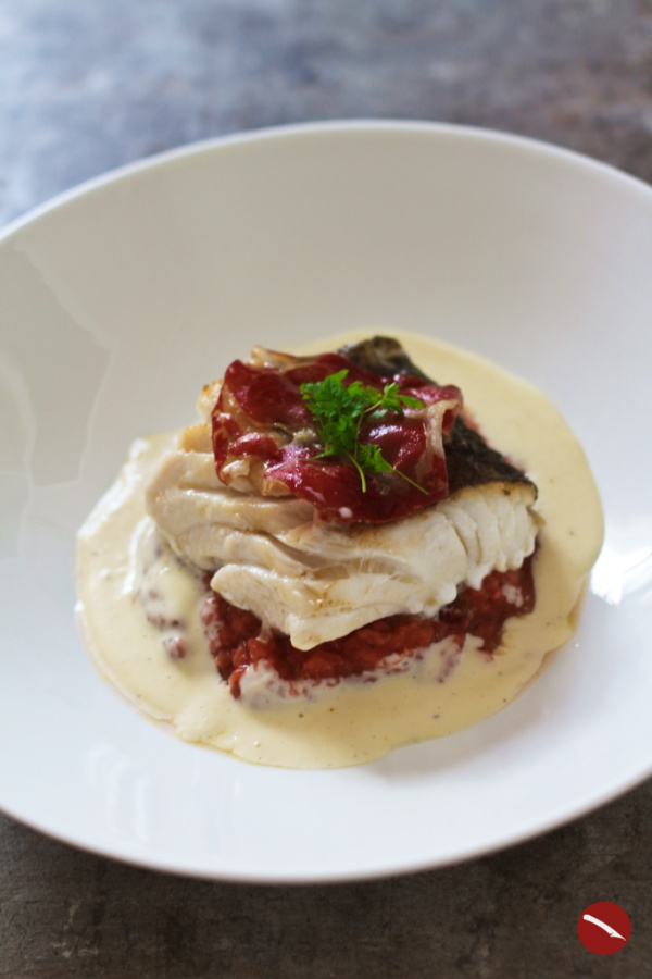 Rezept für saftigen Skrei mit schlotzigem Rote-Bete-Risotto mit Meerrettich und cremiger Beurre Blanc #fischrezepte #skrei #skreifiske #missionfish #fischausnorwegen #thermomix #risotto #rotebete #wintergemüse #beurreblanc #tm31 #tm5 #kabeljau #winterkabeljau #foodblog #arthurstochterkocht