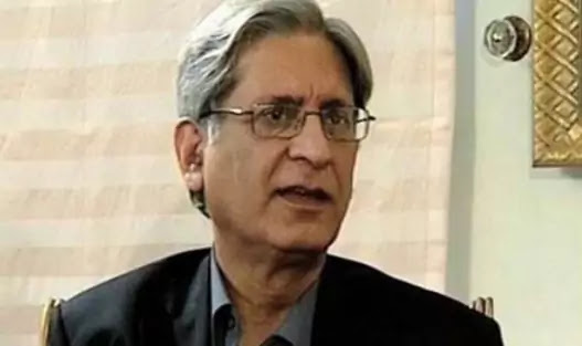 Echo of the presidential system in the country what does the constitution say Barrister Aitzaz Ahsan unravels legal issues