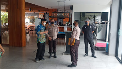 Beri Imbauan Prokes, Ditpamobvit Polda Banten Patroli di Objek Wisata