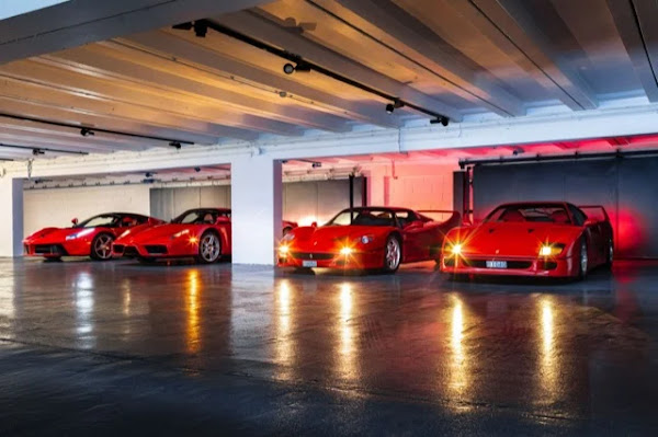 COLLECTION DE FERRARI AUX ENCHÈRES