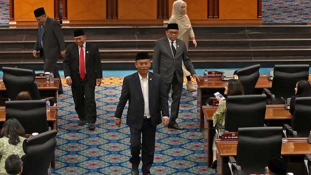 Fraksi PDIP Protes Anies Naikkan UMP DKI 2022, Tapi Setuju Kenaikan Tunjangan Anggota DPRD