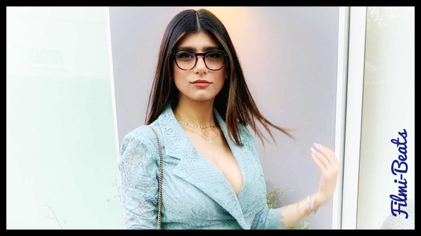 Mia Khalifa wallpaper image and biography