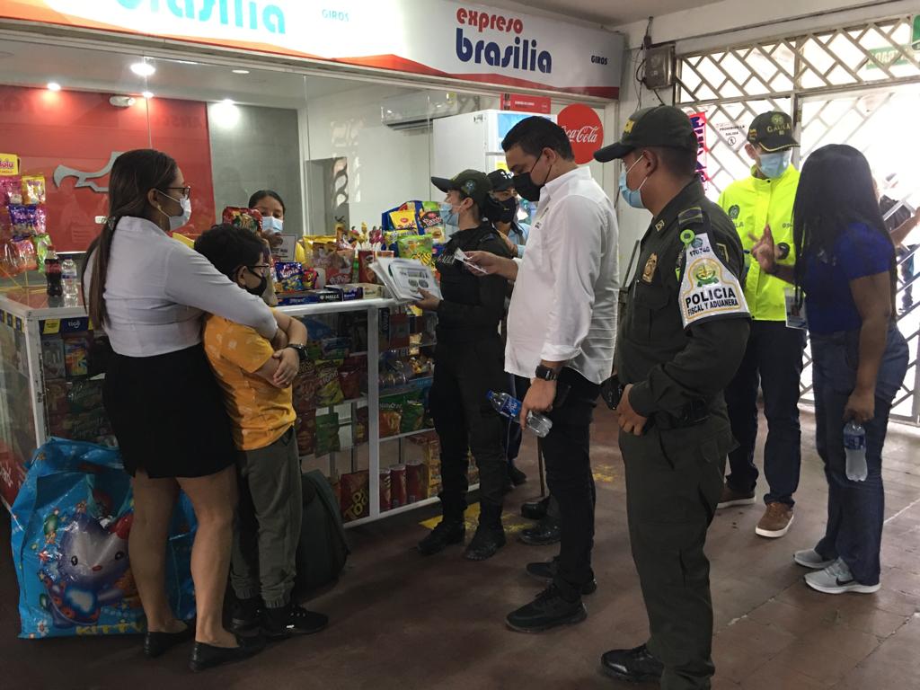 https://www.notasrosas.com/Comando Situacional se realizó en la Terminal de Transportes de Riohacha
