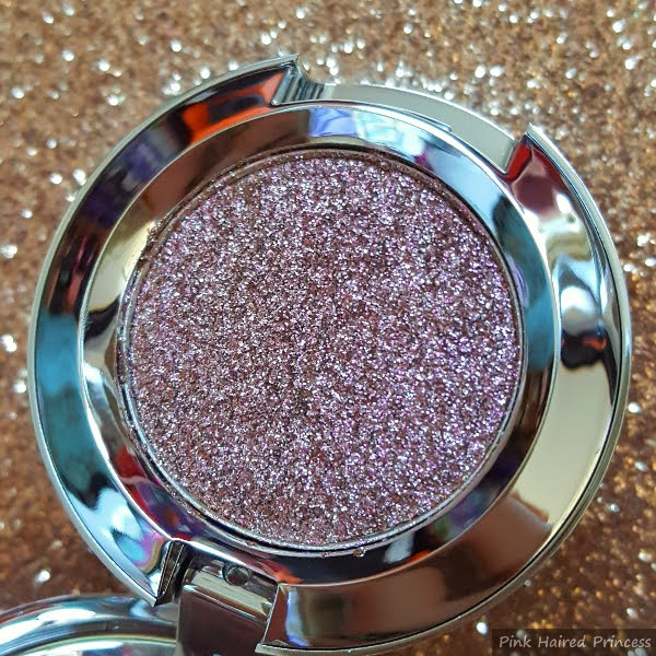 close up of MAC Shiny Pretty Things Eyeshadow in Major Win