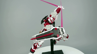 REVIEW HiRM 1/100 MBF-P02 Gundam Astray Red Frame, Mr.Model