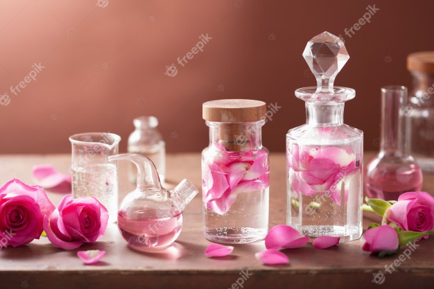 Benefits of rose water for your skin