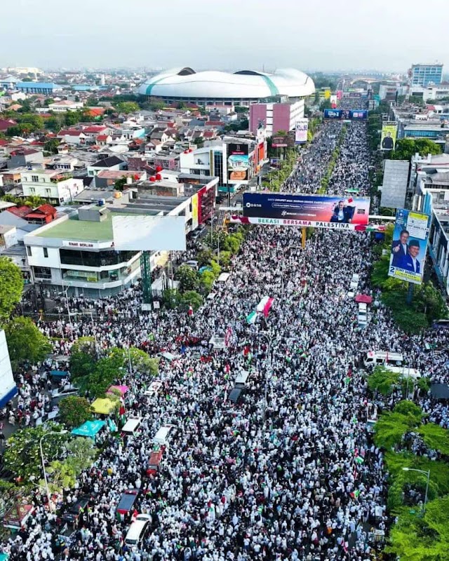 Ribuan Warga Kota Bekasi Berikan Dukungan Untuk Kebebasan Palestina di Area Car Free Day