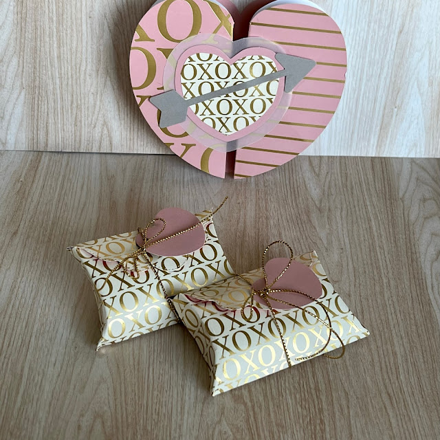 Alternative Card and treat holder using January 2022 Kisses & Hugs Paper Pumpkin Kit from Stampin'' Up!