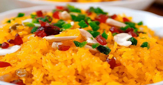 Yellow sweet rice dish with dry fruits and resins is called