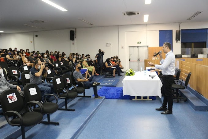 CACHOEIRINHA: Diretores da rede municipal tomam posse no plenário da Câmara de Vereadores