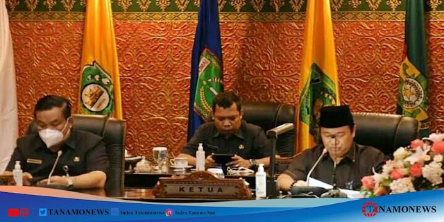 DPRD Riau Gelar Rapat Paripurna Penyampaian Jawaban Gubernur dan Pembetukan Pansus