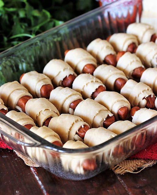 Crescent Wrapped Lit'l Smokies to Make Buffalo Pigs In a Blanket Image