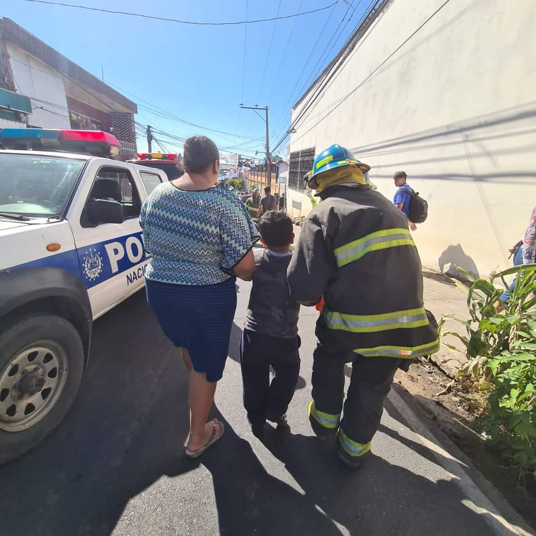 El Salvador: Él era Francisco Cornejo, padre trabajador que salvó la vida de su hijo del impacto de un vehículo