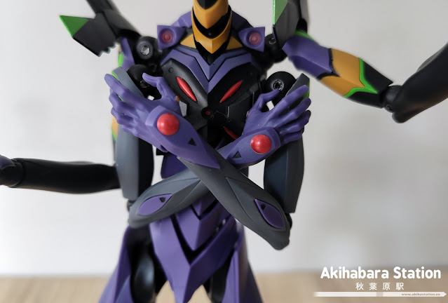 Review de los Robot Spirits Evangelion Test Type 01, Model 8 β y 13 - Tamashii Nations