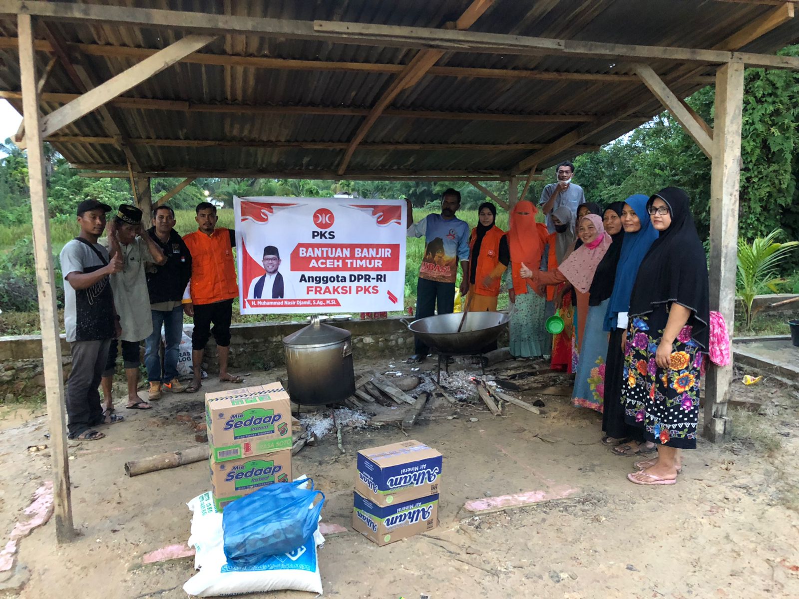 PKS Aceh Timur Salurkan Bantuan untuk Korban Banjir