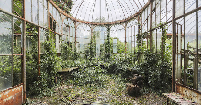 A beleza única dos lugares abandonados