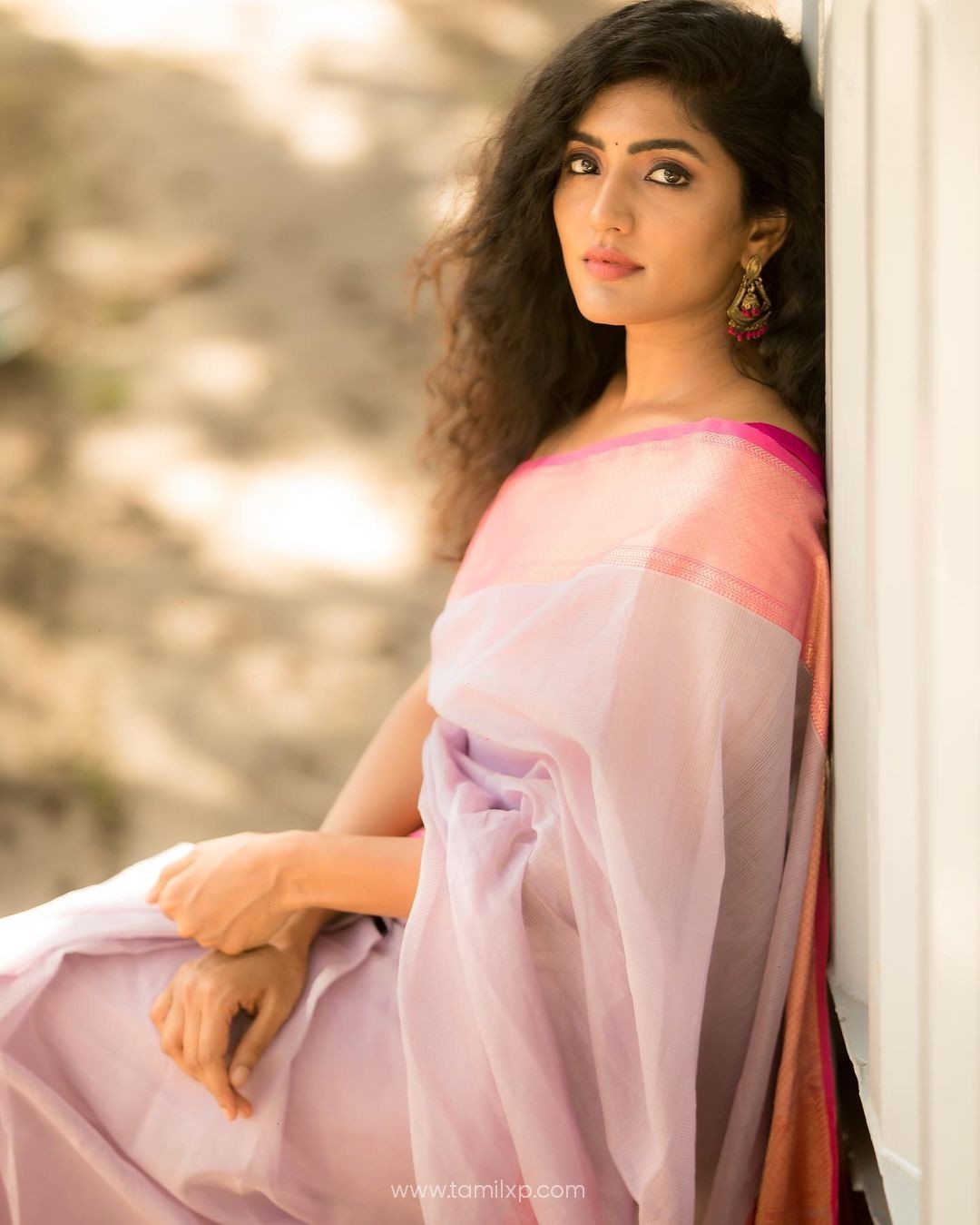 Eesha rebba latest stylish photoshoot in saree