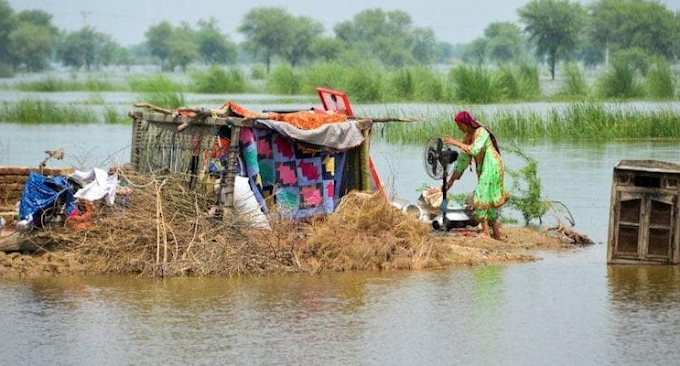 Floods in Pakistan affected pregnant women who are unfit to access proper medical treatment.