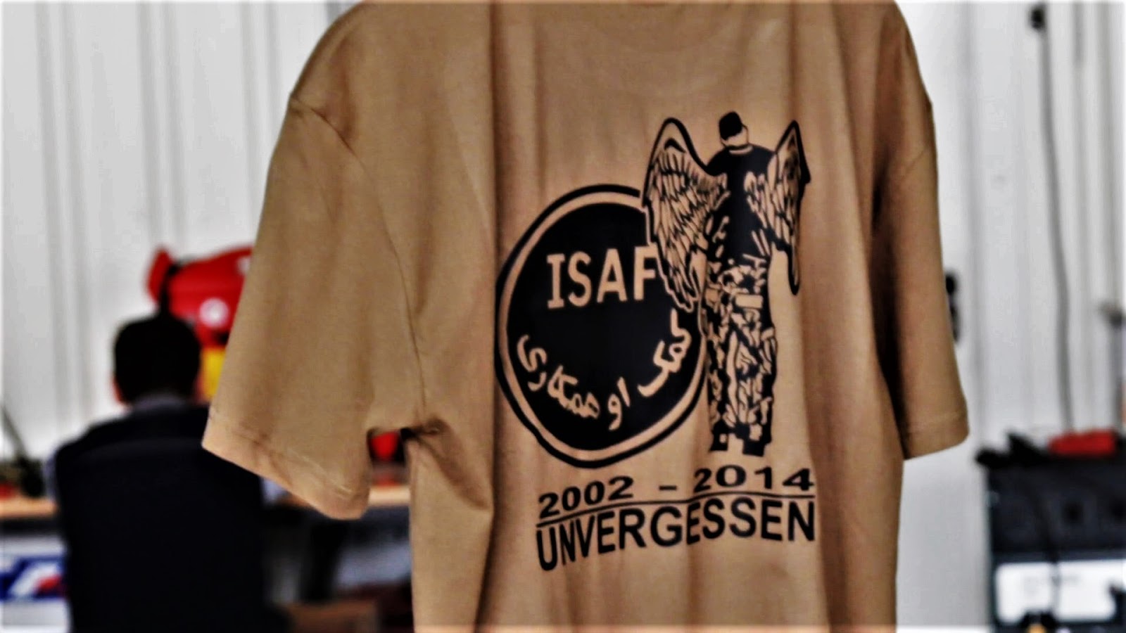 ISAF Einsatzshirt für gefallene Soldaten
