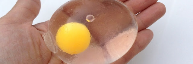 искусственные яйца, которые почти не отличаются от натуральных 