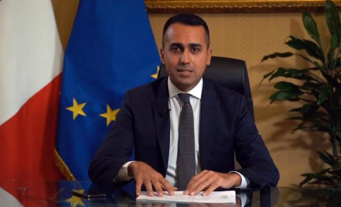 Ucraina, Di Maio: "Bombe su case civili, sono crimini di guerra"