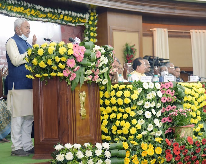 मुख्यमंत्री ने बिहार विधानमंडल के विस्तारित भवन स्थित सेंट्रल हॉल में प्रबोधन कार्यक्रम को किया संबोधित