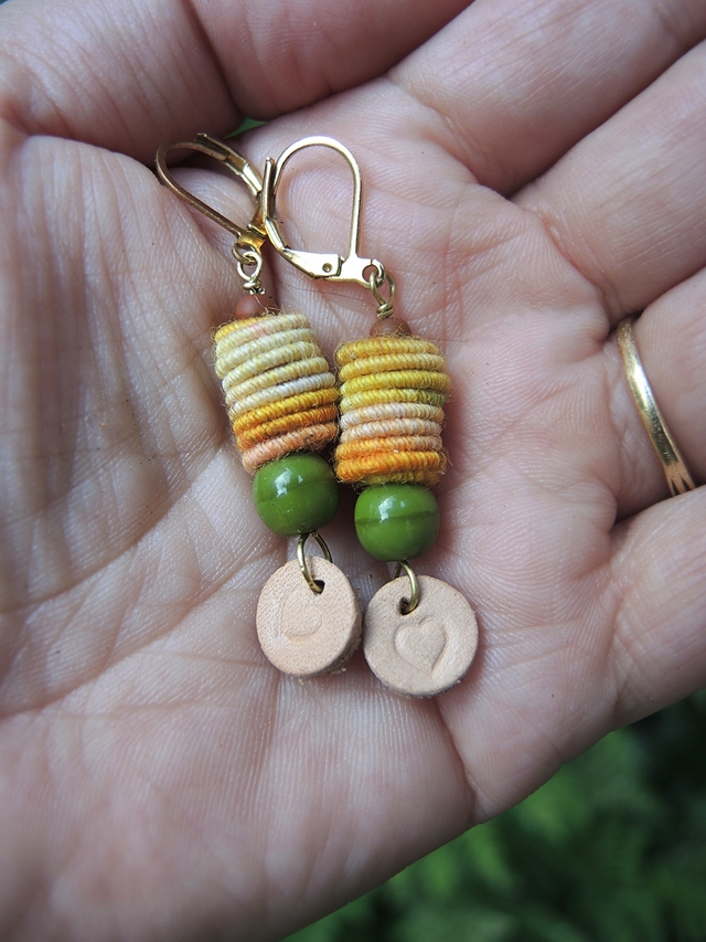 DIY oorbellen/earrings 'moss and orange'