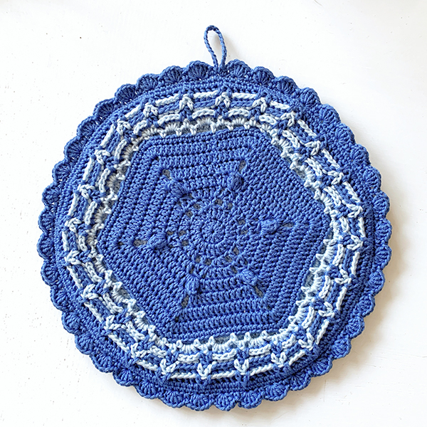 Crochet potholders by Anna Virkpanna