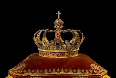 Biblical Dream Meaning of a Crown