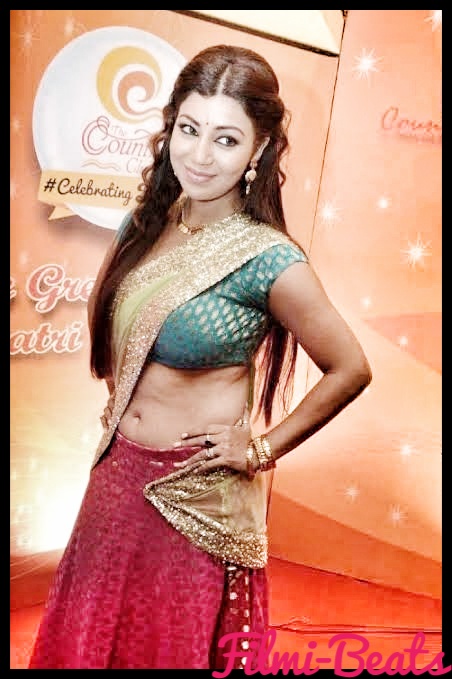 Debina Bonnerjee wallpaper and Biography