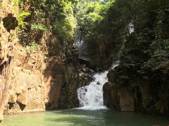 Visit Namtok Phlio National Park, waterfall and trekking 