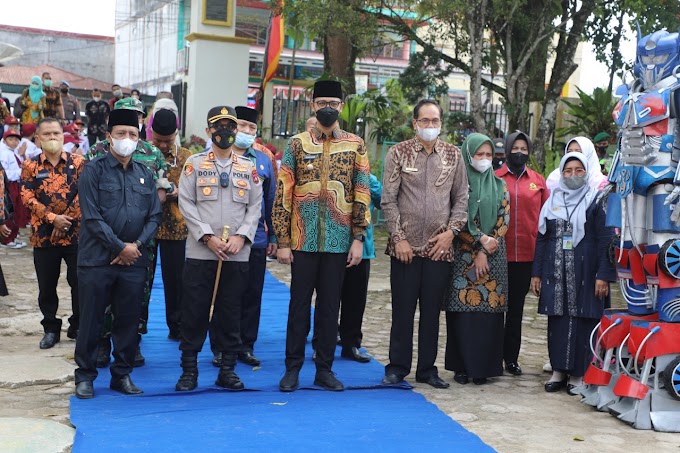 Wali Kota Erman Safar Hadiri Lounching Vaksinasi Covid-19 Untuk Anak 6-11 Tahun di SDN 09 Belakang Balok