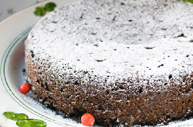 Vasilopita with Cocoa: A Greek New Year's Cake with Cocoa