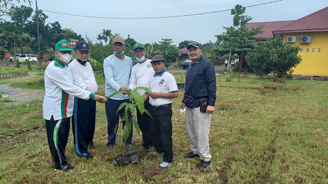 BM3 Laksanakan Jalan Sehat dan Menanam Pohon