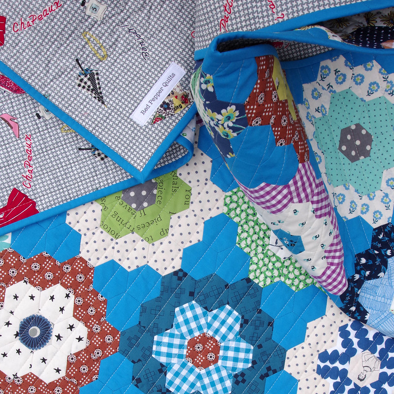 Modern Hexagon Quilt © Red Pepper Quilts 2021