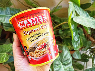 MAMEE Express Cup Saveur Curry Instant Noodles, Mamee, cup noodles review, food review, top pakistani food blog, pakistani food blog, pakistani food blogger, food blog pakistan, pakistan food reviews, recipe blog, desi recipes, noodle review, ramen review, instant noodle review