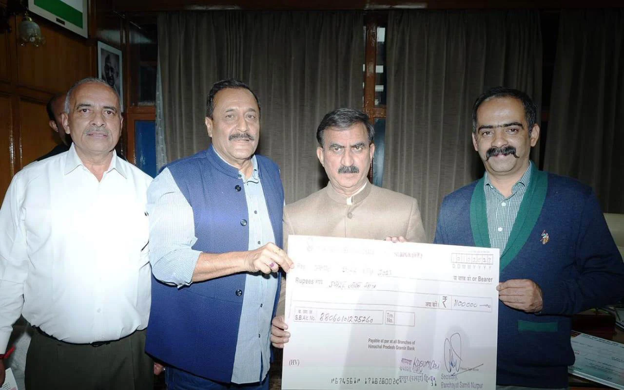 Shimla: Former MLA of Noorpur assembly constituency donated Rs 19 lakh to the disaster relief fund, CM Sukhu expressed his gratitude.