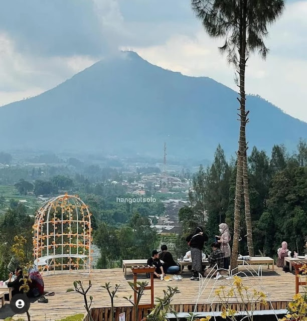 Pemandangan Embun Merbabu Kopeng