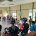 Satgas Yonif 310/KK Sumbangkan Cat Tembok Untuk Gereja Santo Petrus