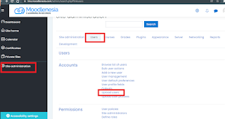 upload users moodle