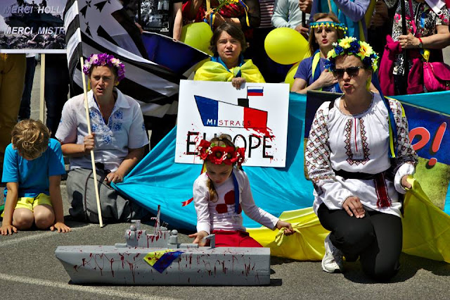 Reuters: France-Manifestation contre la livraison de navires à la Russie