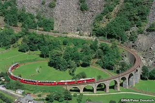 スイス・イタリアの国境の鉄道