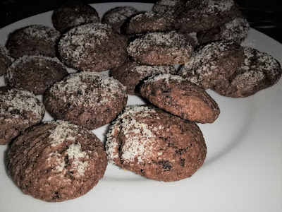 Cacao, Habanero sauce, sugar cookies