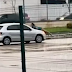 VÍDEO: Marido tenta fugir de flagra e arrasta esposa agarrada no capô do carro
