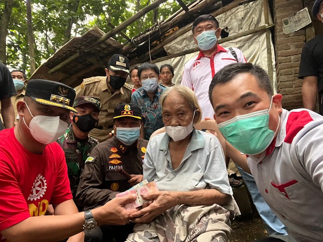 Bedah Rumah ke 34 Sedulur Kebumen Bangun Rumah Reot Mbah Salimah