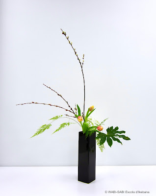 Ikebana-nageire-freestyle-wabisabi-escoladikebana